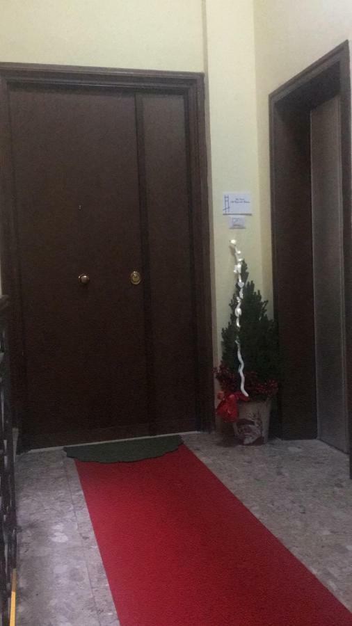 Casa Vacanza "Al Vicolo Delle Colonne" Salerno Ngoại thất bức ảnh