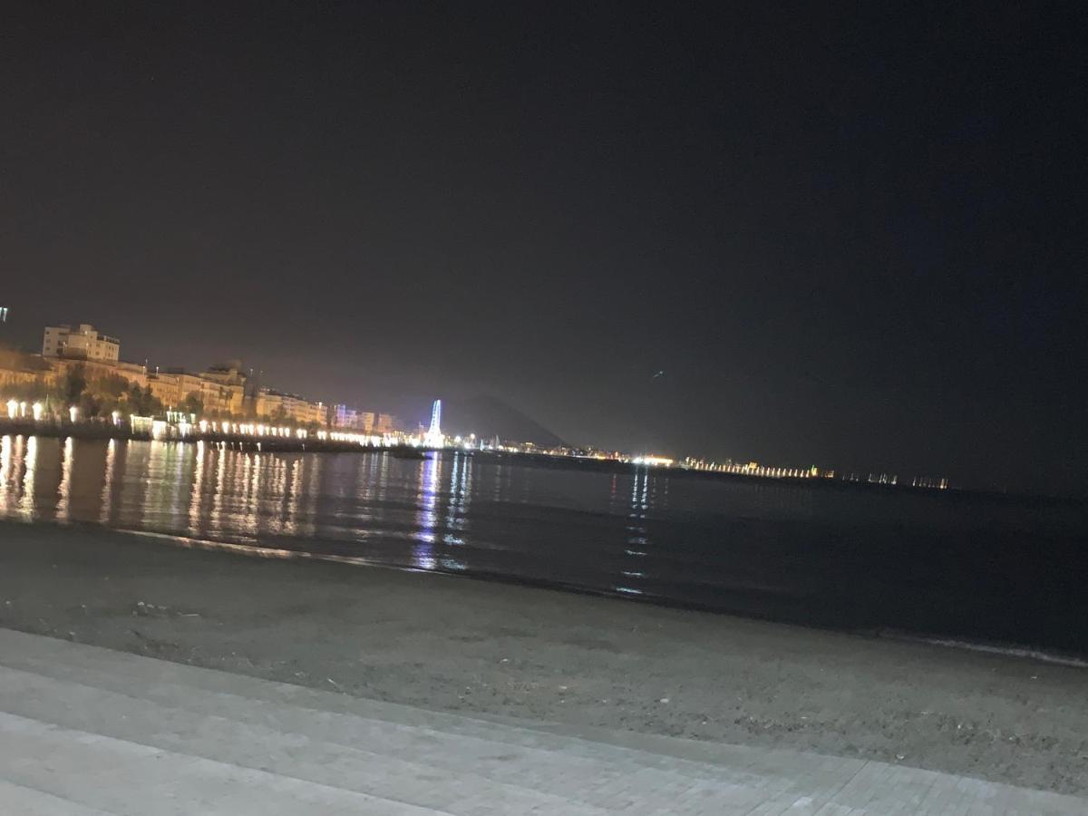 Casa Vacanza "Al Vicolo Delle Colonne" Salerno Ngoại thất bức ảnh
